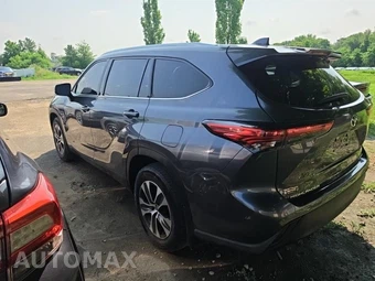 2020 Toyota Highlander XLE – miniatura 6