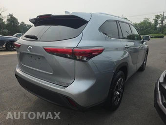 2020 Toyota Highlander XLE - miniatura 4