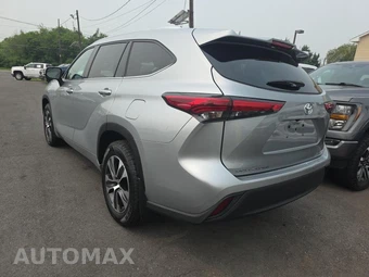 2020 Toyota Highlander XLE - miniatura 6