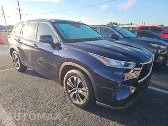 2020 Toyota Highlander XLE – miniatura 3
