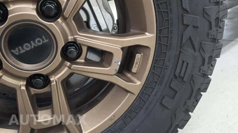 2020 Toyota Land Cruiser Heritage Edition - miniatura 29