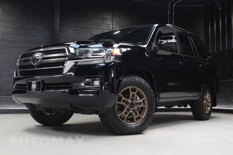 2020 Toyota Land Cruiser Heritage Edition - miniatura 2
