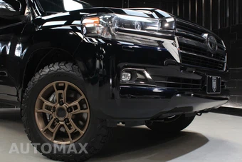 2020 Toyota Land Cruiser Heritage Edition - miniatura 3
