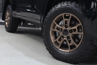2020 Toyota Land Cruiser Heritage Edition - miniatura 4