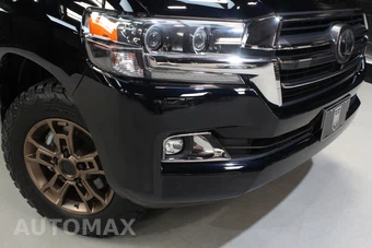 2020 Toyota Land Cruiser Heritage Edition - miniatura 5