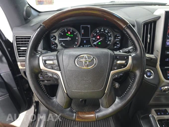 2020 Toyota Land Cruiser - miniatura 10
