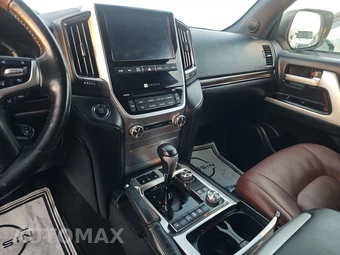 2020 Toyota Land Cruiser - miniatura 11