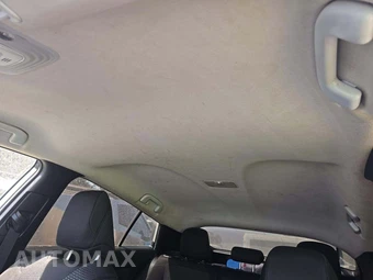 2020 Toyota Prius LE – miniatura 11