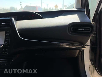 2020 Toyota Prius LE - miniatura 19