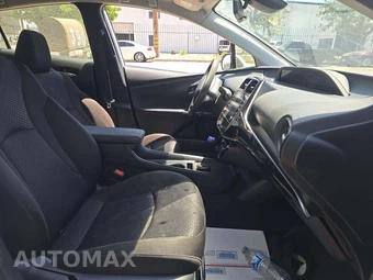 2020 Toyota Prius LE – miniatura 18