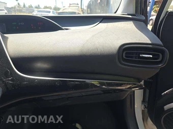 2020 Toyota Prius LE – miniatura 19
