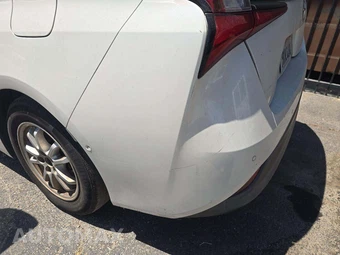 2020 Toyota Prius LE – miniatura 28