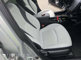 2020 Toyota Prius Limited - miniatura 18