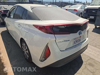 2020 Toyota Prius Prime LE – miniatura 2