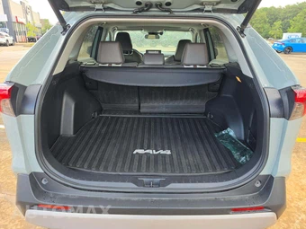 2020 Toyota RAV4 Adventure - miniatura 11