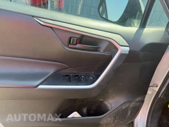 2020 Toyota RAV4 Hybrid LE - miniatura 24