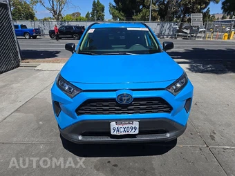 2020 Toyota RAV4 Hybrid LE – miniatura 2