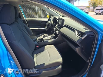 2020 Toyota RAV4 Hybrid LE – miniatura 8