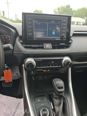 2020 Toyota RAV4 Hybrid LE - miniatura 10