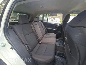2020 Toyota RAV4 Hybrid LE – miniatura 16