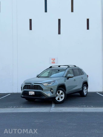 2020 Toyota RAV4 Hybrid XLE