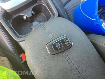 2020 Toyota RAV4 Hybrid XSE - miniatura 8