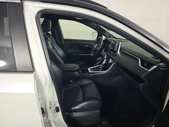 2020 Toyota RAV4 Hybrid XSE - miniatura 8
