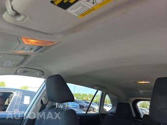 2020 Toyota RAV4 LE – miniatura 11