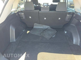 2020 Toyota RAV4 LE – miniatura 14