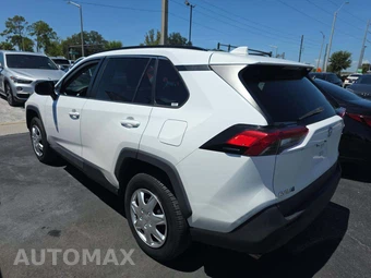 2020 Toyota RAV4 LE – miniatura 2