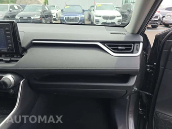 2020 Toyota RAV4 LE - miniatura 19