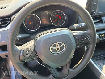 2020 Toyota RAV4 LE – miniatura 10