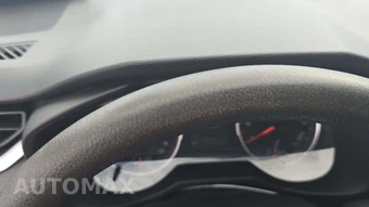 2020 Toyota RAV4 LE – miniatura 23