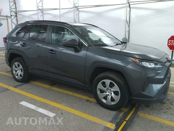 2020 Toyota RAV4 LE – miniatura 3