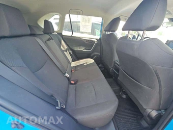 2020 Toyota RAV4 LE - miniatura 16