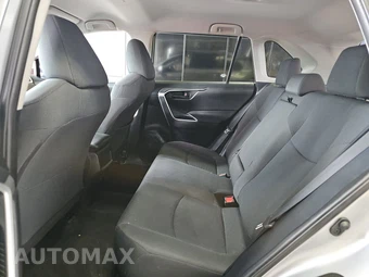 2020 Toyota RAV4 LE - miniatura 13