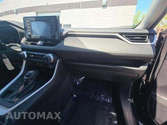 2020 Toyota RAV4 LE - miniatura 19