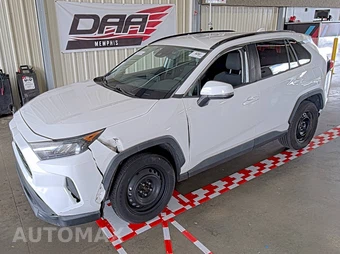 2020 Toyota RAV4 LE - miniatura 3