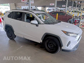 2020 Toyota RAV4 LE - miniatura 4