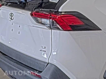 2020 Toyota RAV4 LE - miniatura 6