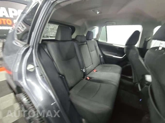 2020 Toyota RAV4 LE – miniatura 13