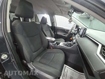 2020 Toyota RAV4 LE – miniatura 15