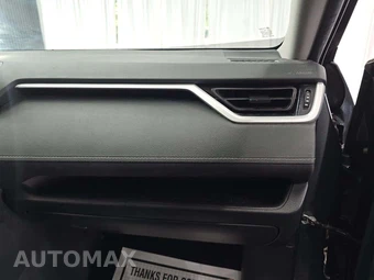 2020 Toyota RAV4 LE – miniatura 16