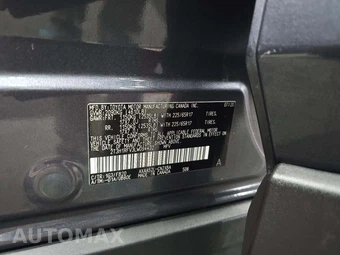 2020 Toyota RAV4 LE – miniatura 2
