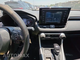 2020 Toyota RAV4 LE - miniatura 11