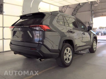 2020 Toyota RAV4 LE - miniatura 4