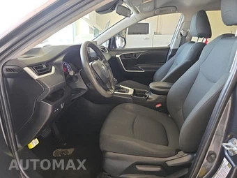 2020 Toyota RAV4 LE - miniatura 7