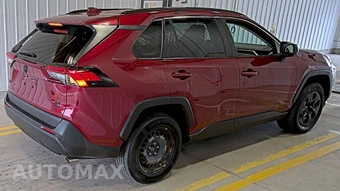 2020 Toyota RAV4 LE - miniatura 4