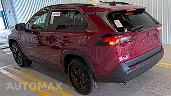 2020 Toyota RAV4 LE - miniatura 6