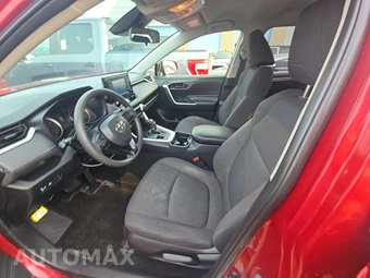 2020 Toyota RAV4 LE - miniatura 7